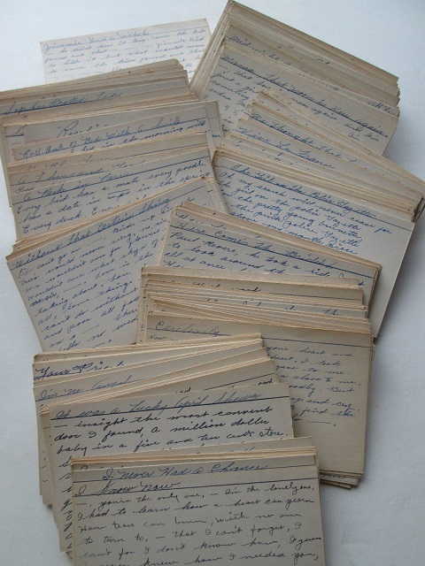 Image for 1940s to 1950s ORIGINAL ARCHIVE OF 350 HANDWRITTEN FILE CARDS EACH WITH THE LYRICS OF POPULAR SONGS OF THE ERA FROM BROADWAY, MOVIES AND RADIO